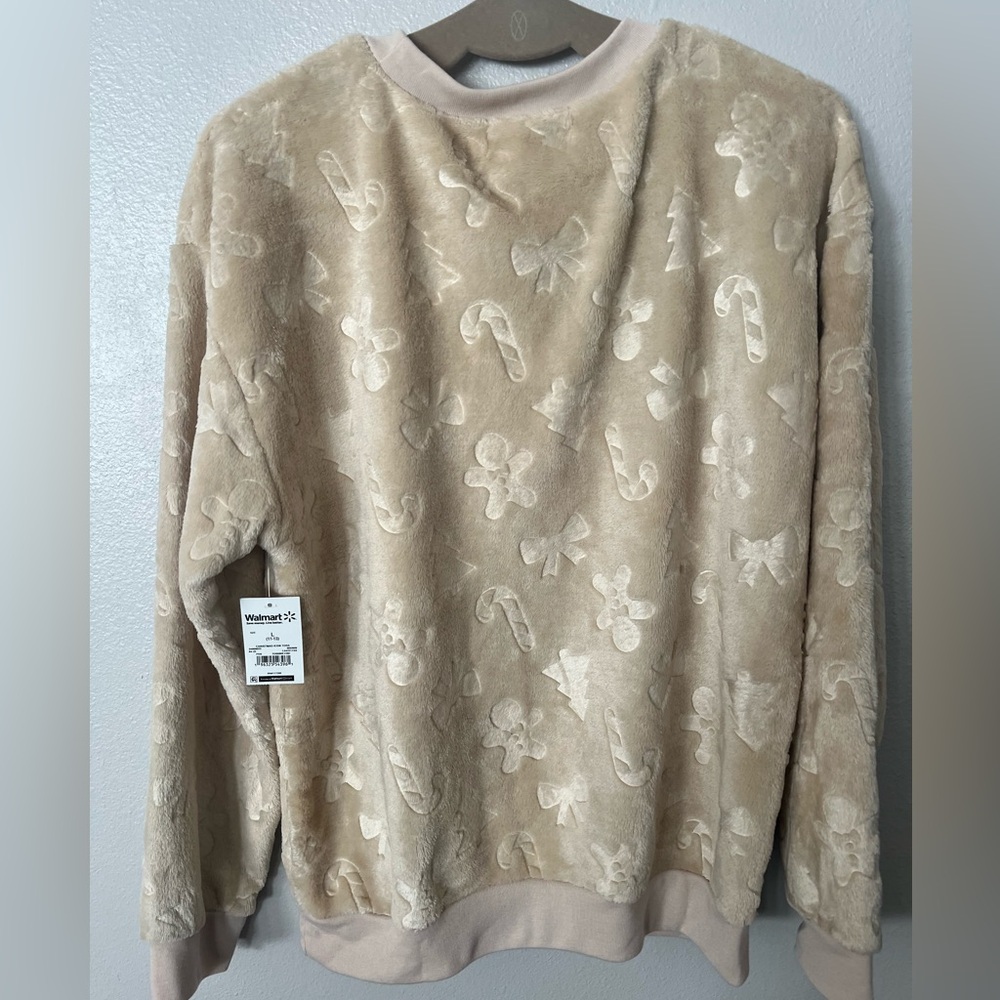 NEW Wound Up Christmas Sweater , Size Large